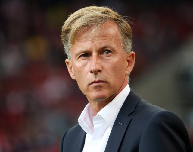 包含勒沃库森前锋阿里格兹传闻加盟狼堡，球队投资有限的词条