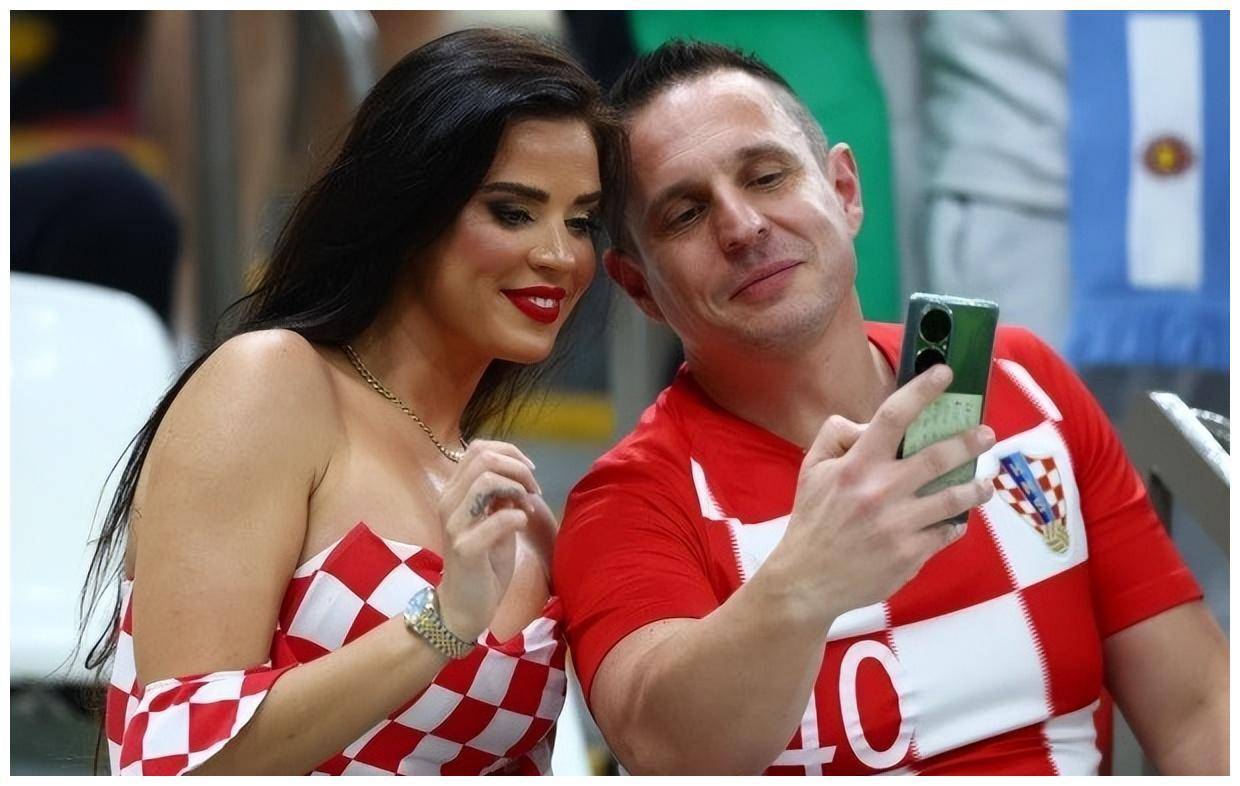 克罗地亚球队华丽过人,引爆球迷热情 克罗地亚球队华丽过人,引爆球迷热情