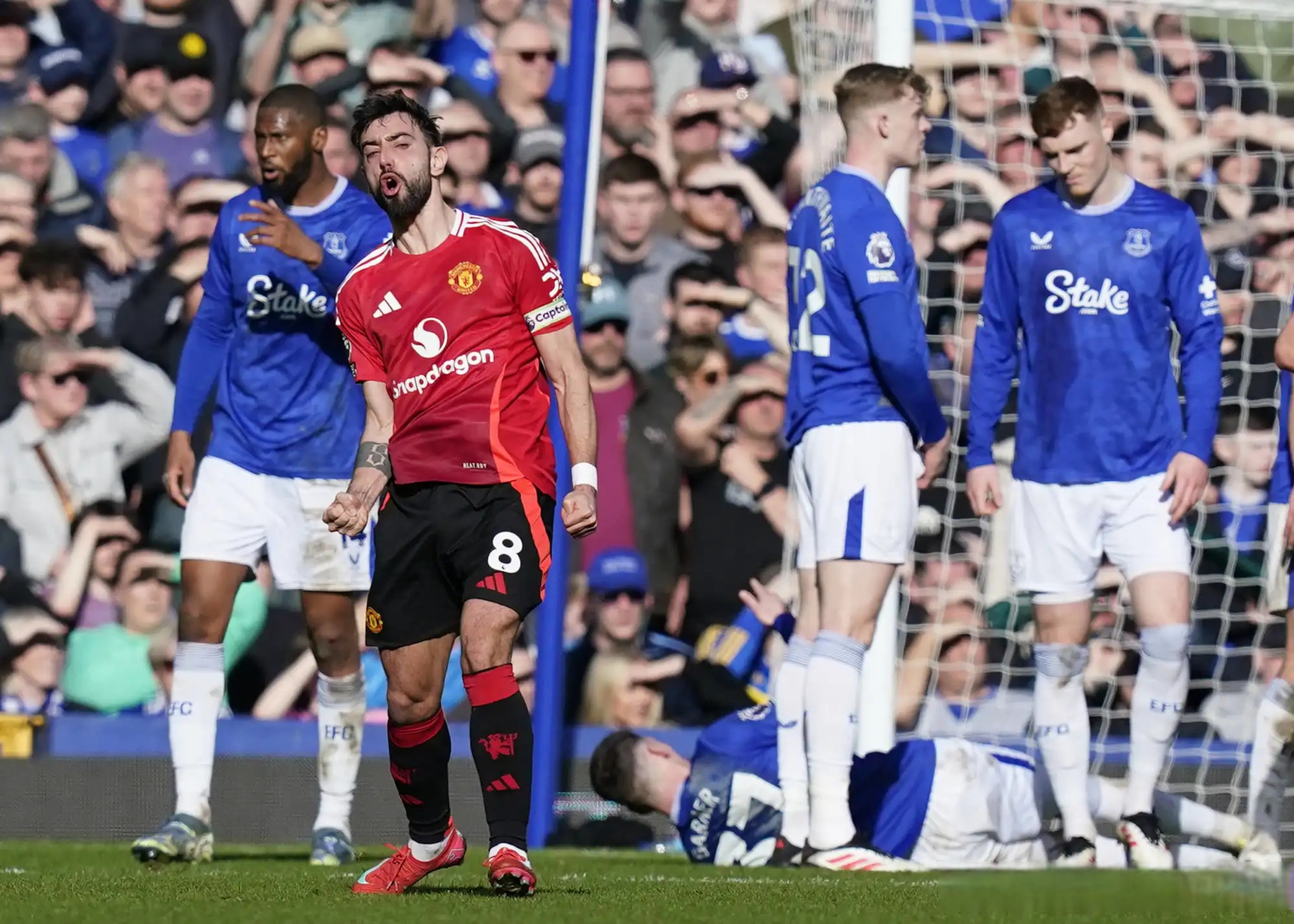 包含艾维顿-伯恩茅斯，主场遭遇惨败，球迷失望万分的词条