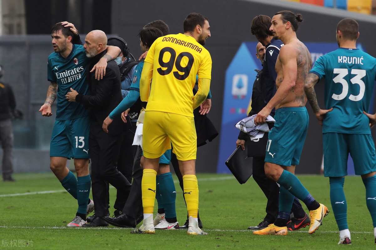 包含AC米兰逆转克罗托内,继续领跑积分榜的词条 包含AC米兰逆转克罗托内,继续领跑积分榜的词条