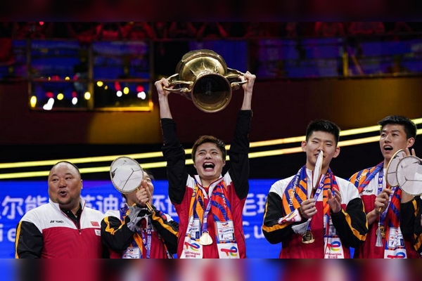 湖北队努力逆袭，赢得半决赛胜利的简单介绍