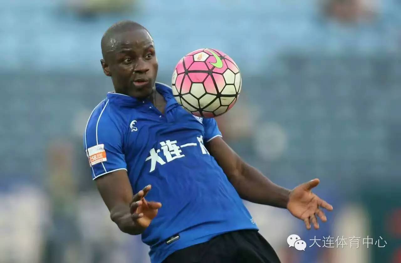 一方队员失误连连，欲夺联赛头名的简单介绍