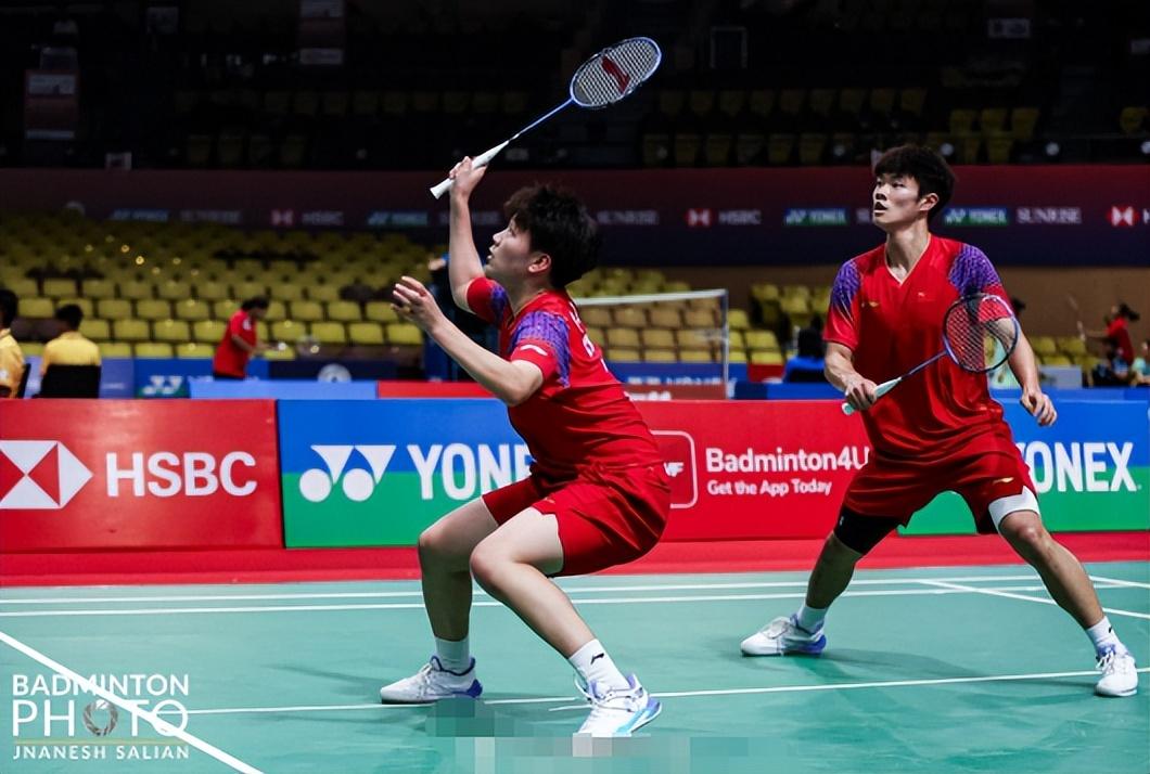 包含马来西亚羽毛球队鏖战韩国羽毛球队,林丹惊艳世界的词条 包含马来西亚羽毛球队鏖战韩国羽毛球队,林丹惊艳世界的词条