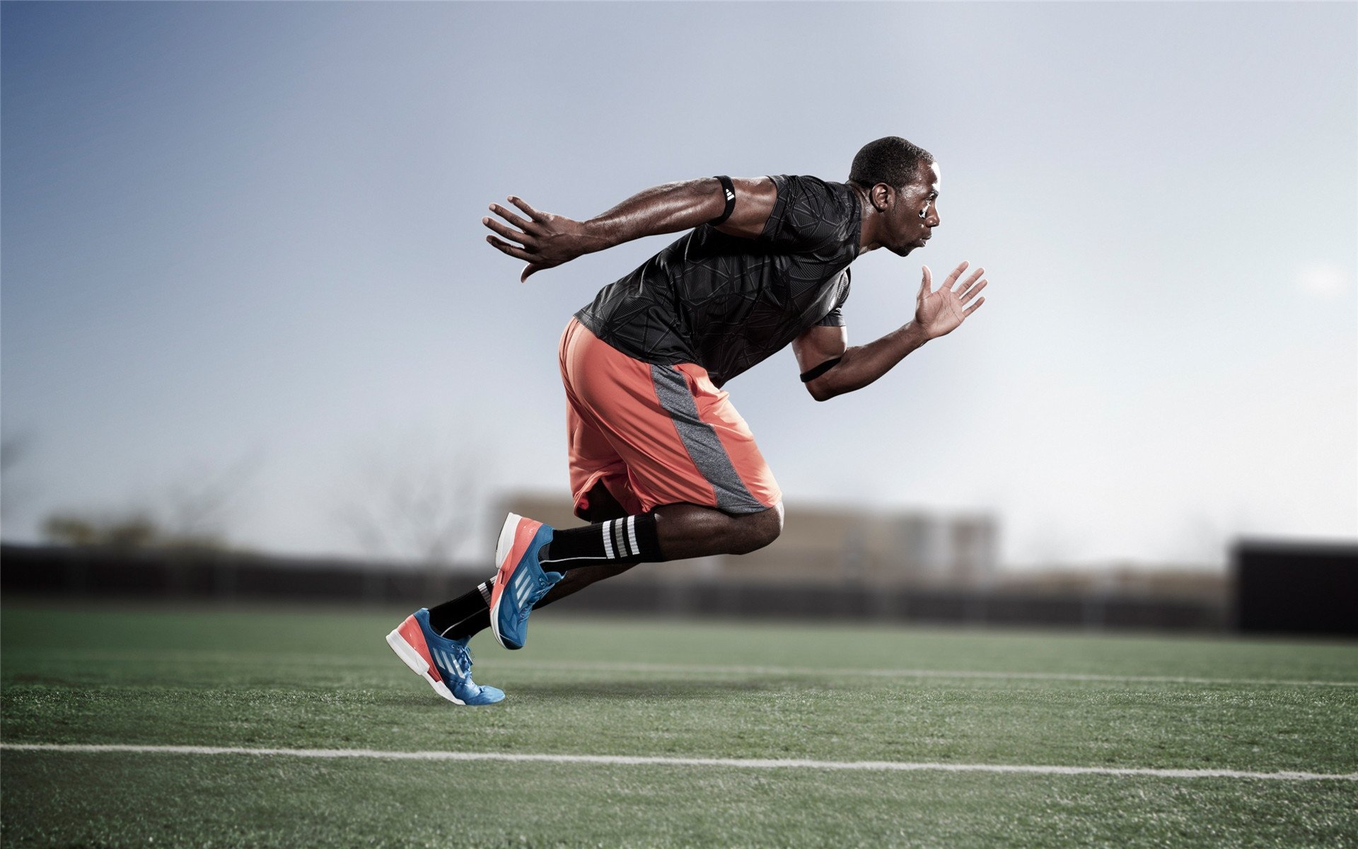 终场哨响前的冷血一击,伦纳德如何用不手软定义关键时刻