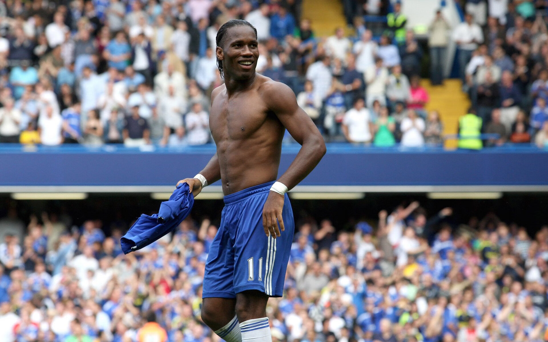 德布劳内存在感拉满，威尔士速胜里昂，一场战术与意志的完美交响